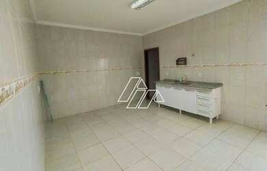 Imagem 4: Casa com 3 dormitórios para alugar por R$ 1.895,00/mês - Jardim Portal do Sol - Marília/SP