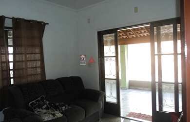 Imagem 2: Pindamonhangaba - Casa Padrão - Conjunto Habitacional Terra dos Ipês II (Fase II