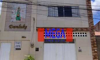 Imagem: Casa com 3 quartos para alugar no Araturi