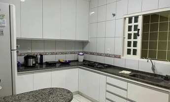 Imagem 5: Casa para venda tem 110 metros quadrados com 4 quartos