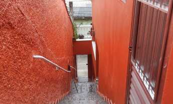 Imagem 2: Sobrado com 3 quartos + 3 casas + salão comercial para renda ou moradia aceito troca