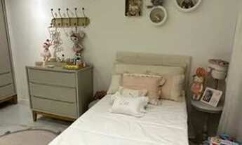 Imagem 4: Casa duplex de luxo para locação com 04 suítes de 250 m2 com mobília