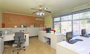 Imagem 3: Casa para Venda - 500m², 5 dormitórios, sendo 2 suites, 5 vagas - Menino Deus