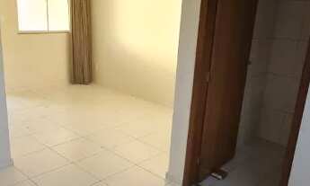 Imagem 7: Imóvel com 2/4, em condomínio na Av. Artemia Pires, Bairro SIM