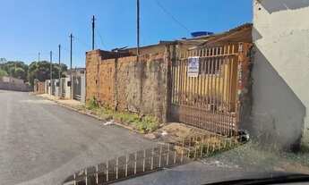 Imagem 1: Casa bem localizada facil acesso px prefeitura supermercado alzira pra vender