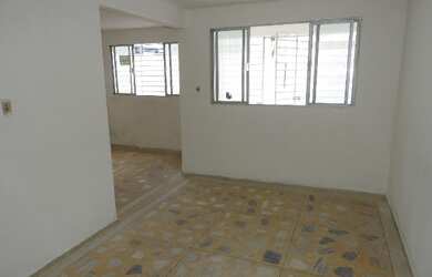 Imagem 7: Casa duplex - super bem localizada - 3 quartos
