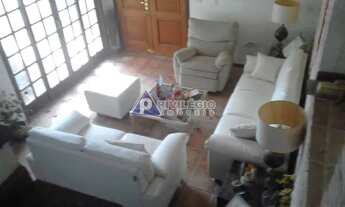 Imagem: Casa na Lagoa com 5 quartos, piscina, churrasqueira