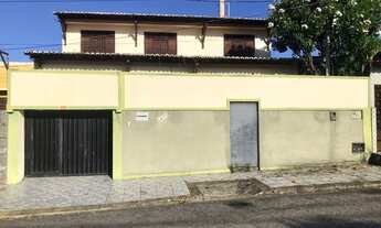 Imagem: Casa Bem localizada com 298 m², 05 quartos