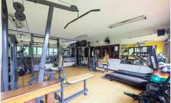 Imagem 5: Casa de condomínio para venda tem 300 metros quadrados com 5 quartos