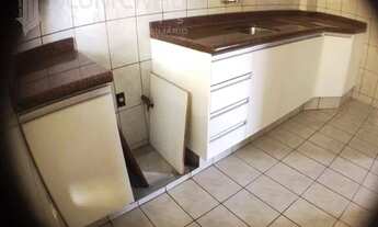 Imagem 4: Apartamento em andar alto, com vista para a linda Rua XV de Novembro