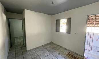 Imagem 2: Casa para venda com 420 metros quadrados com 2 quartos