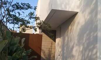 Imagem 7: Casa de condomínio para venda possui 230 metros quadrados