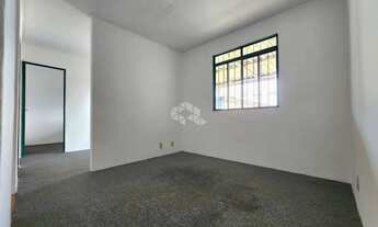 Imagem 2: APARTAMENTO Apartamento com 3 dormitórios