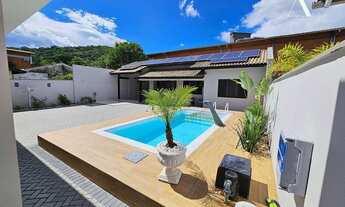 Imagem: Casa Plana de Alto Padrão com Piscina no