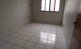 Imagem 4: AP Muito Amplo, Ventilado, Garagem Coberta, Próx Mateus Forquilha, Condomínio Girassol!