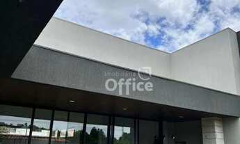 Imagem 2: Casa com 3 quartos sendo 1 suíte com closet e 1 americana à venda, 243 m² por R$ 1.100.000