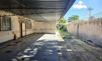 Imagem 2: Terreno à venda em Charitas - RJ