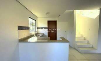 Imagem 6: Imóvel para aluguel possui 124 metros quadrados com 2 quartos em Rio Tavares - Florianópol