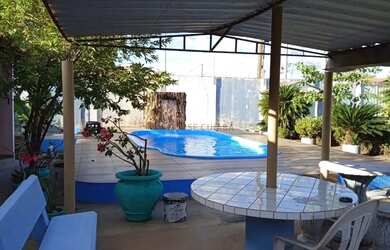 Imagem: CASA Á VENDA COM ÁREA GOURMET E PISCINA