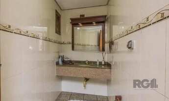 Imagem 7: Casa de 329m² - 4 dormitórios, 1 suíte, 6 vagas no bairro Vila Jardim