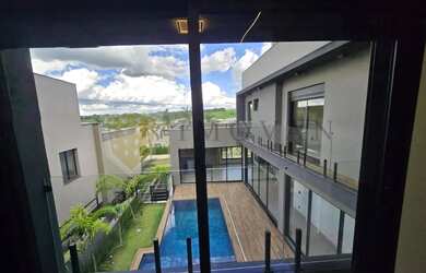 Imagem 6: Sobrado a venda com 440 m², 4 Quartos, Sendo 4 Suites; 6 Banheiros; 4 Vagas