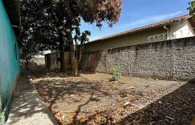 Imagem 5: Lote Amplo no Condomínio Santa Rita