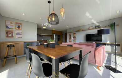 Imagem: Lindo apartamento mobiliado - Sacada - Praia