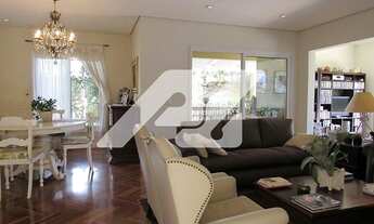 Imagem 2: Casa de condomínio para venda possui 265 metros quadrados com 4 quartos