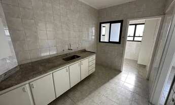 Imagem 4: Apartamento para venda possui 72 metros quadrados com 2 quartos em Embaré - Santos - SP