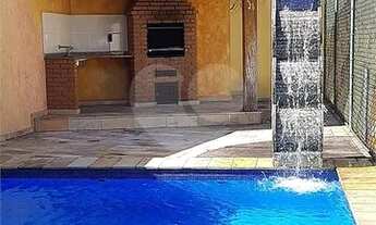 Imagem 4: Sobrado para aluguel e venda tem 400 metros quadrados com 3 quartos