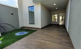 Imagem 2: Ótima oportunidade na região, pertinho da UFG. Casa com 3 quartos e varanda gourmet, aprov