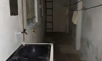 Imagem 4: Casa na vila popular próximo a padaria Karla