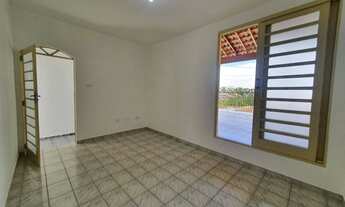 Imagem 4: Sobrado para locação com 200 metros quadrados com 2 quartos em Parque Santo Antônio - Jaca