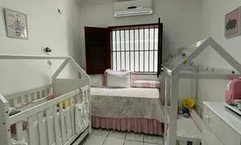 Imagem 6: Casa de condomínio para venda possui 110 metros quadrados com 4 quartos