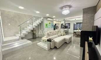 Imagem 3: Lindo sobrado com 3 três dormitórios e 1 suíte