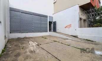 Imagem 2: Depósito/Pavilhão em Menino Deus