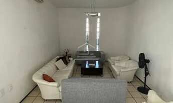 Imagem 2: Casa para venda possui 300 metros quadrados com 4 quartos em Fátima - Teresina - PI