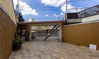 Imagem 2: Sobrado à Venda no Imirim na zona norte de São Paulo com 2 suítes e 2 vagas de garagem