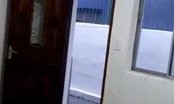 Imagem 2: Casa para aluguel 70 metros quadrados com 2 quartos, cômodos grandes próximo a estação Sã