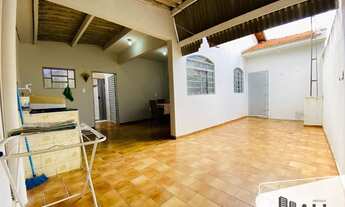 Imagem 4: Casa à Venda no Bairro Parque Estoril com 2 Quartos por R$ 310.000