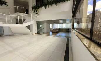 Imagem 4: Cobertura duplex para aluguel e venda possui 600m² com 6 quartos no Alto de Pinheiros - Sã