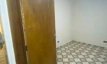 Imagem 5: Aluga-se Casa Taboão em Guarulhos, 5 cômodos, 500 metros de distância da Praça Oito de Dez