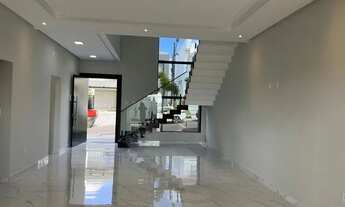 Imagem 7: Casa de condomínio para venda tem 252 metros quadrados com 4 quartos