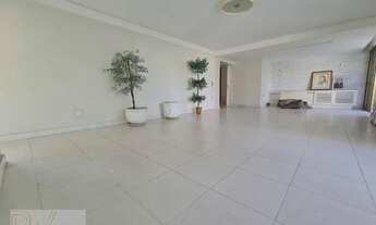 Imagem: Apartamento com 4 Dormitórios à Venda