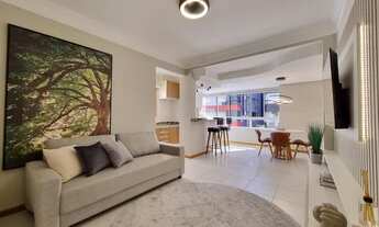 Imagem 2: 2 Quartos finamente mobiliado e decorado do lado da praça Flavio Boianovski