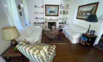 Imagem 2: Casa a venda em rua tranquila do Morumbi, com 4 suítes, 3 salas, escritório, piscina e 4 v