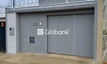 Imagem 7: Casa à venda em Montes Claros (Loteamento Novo Primavera) - 3 quartos, 60m² de área intern