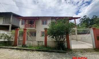 Imagem: Excelente Casa 4 dormitório(s) em Cacupé