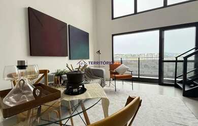 Imagem: Apartamento duplex em andar alto com 01