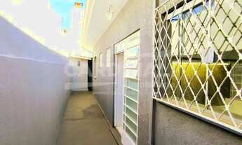 Imagem 3: Casa térrea com 3 Dormitórios sendo 1 Suite, Próximo a Cogeb